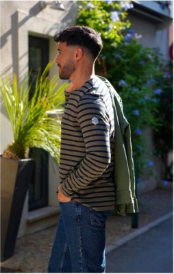 10-HENRYBIS-MARINEKAKI-WEB