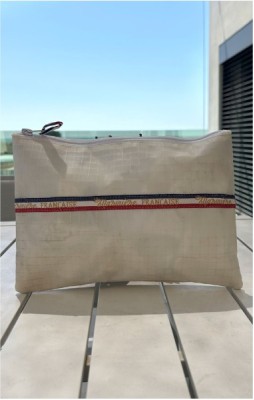 Pochette en voile de bateau N°8
